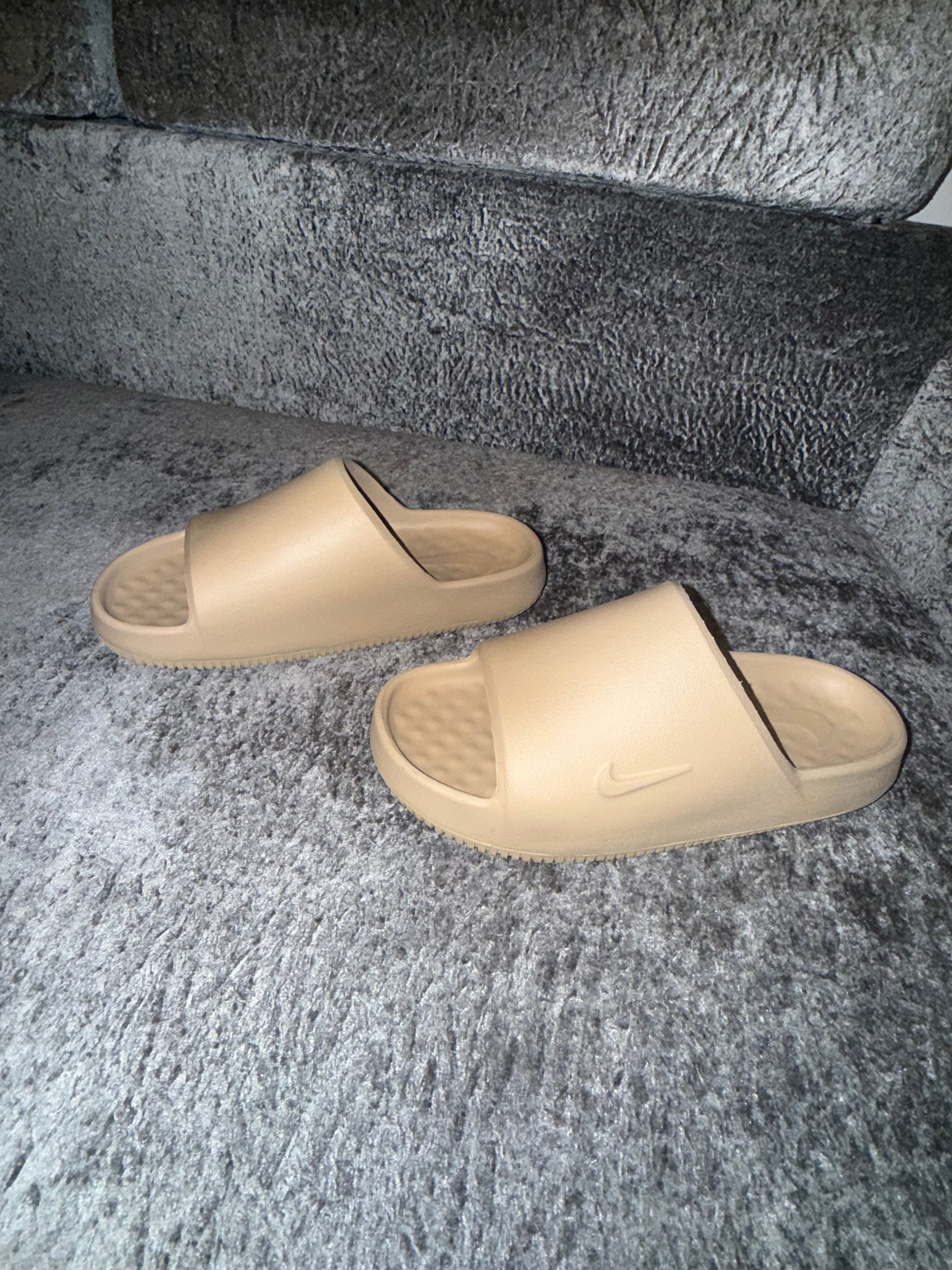 Nike Calm 2.0 slides Size 7 us Men